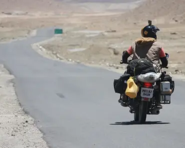 What is the 4 Second Rule for Motorcycles