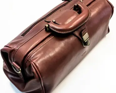 Do Accountants Use Briefcases