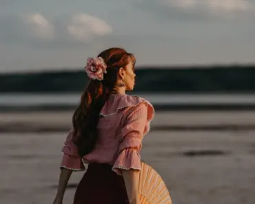 Why Stylish People Everywhere Are Carrying the Loewe Flamenco Bag This Season