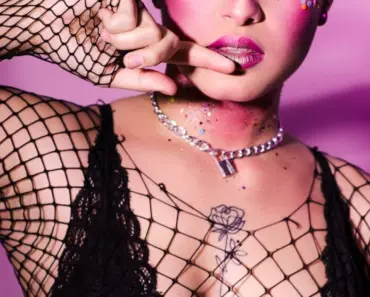 Katy Perry’s Daring Nue Bralette Redefines Concert Fashion as 11 Bralette-Inspired Looks