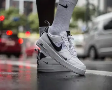 7 Sock Style Hacks That Instantly Elevate Your Basic Outfits