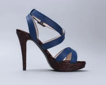 7 Essentials Flat Sandals Our Editors Are Buying from Nordstrom This Season