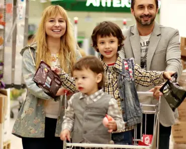 11 Eco-Friendly Gift Ideas That Will Make the Conscious Mom in Your Life Go Green