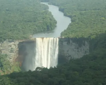 Olivia Rodrigo Debuted “Drop Dead” in Her Surprise Appearance During Addison Rae’s Coachella Set