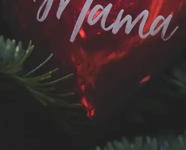 13 Unique Best Mother’s Day Gift Ideas to Make Her Feel Special