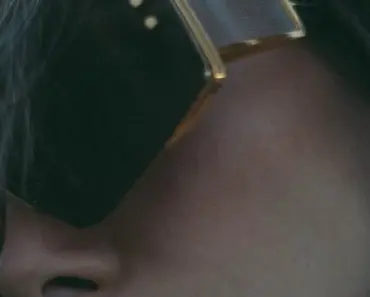 Jennie’s Coachella Look Is Bringing Back the Oversized Sunglasses Trend