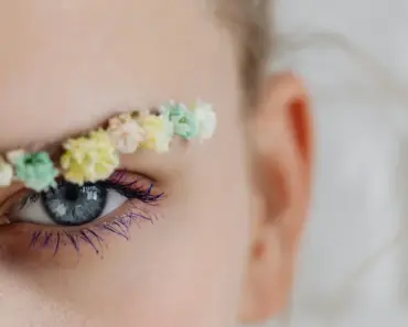 10 Spring Decorating Ideas that Shine with Light Colors and Soft Lines