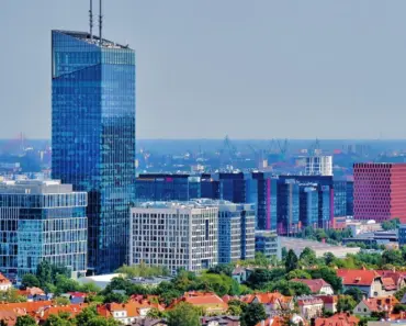 7 Ways We’re Over-Sexualizing Olivia Rodrigo’s Style and Why It Hurts