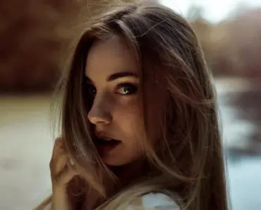 7 Essential Tips to Master a Natural-Looking Makeup Routine