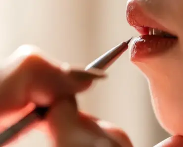 11 Must-Have Glossy Lip Balms That Deliver Stunning Colour and Hydrating Shine