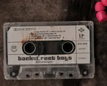 10 Bizarre Lies ‘90s Kids Were Told