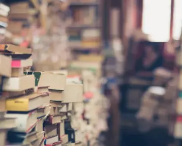 “7 Unconventional Second Life Podcasts Hosted by Courtney Smith: A Guide to Virtual…